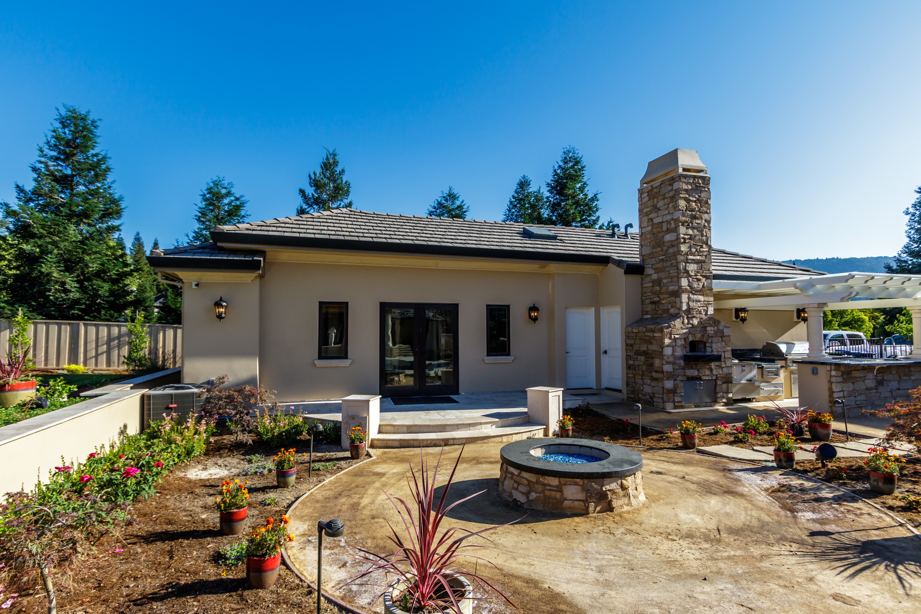 Custom home designed by Silicon Valley Builders in San Jose