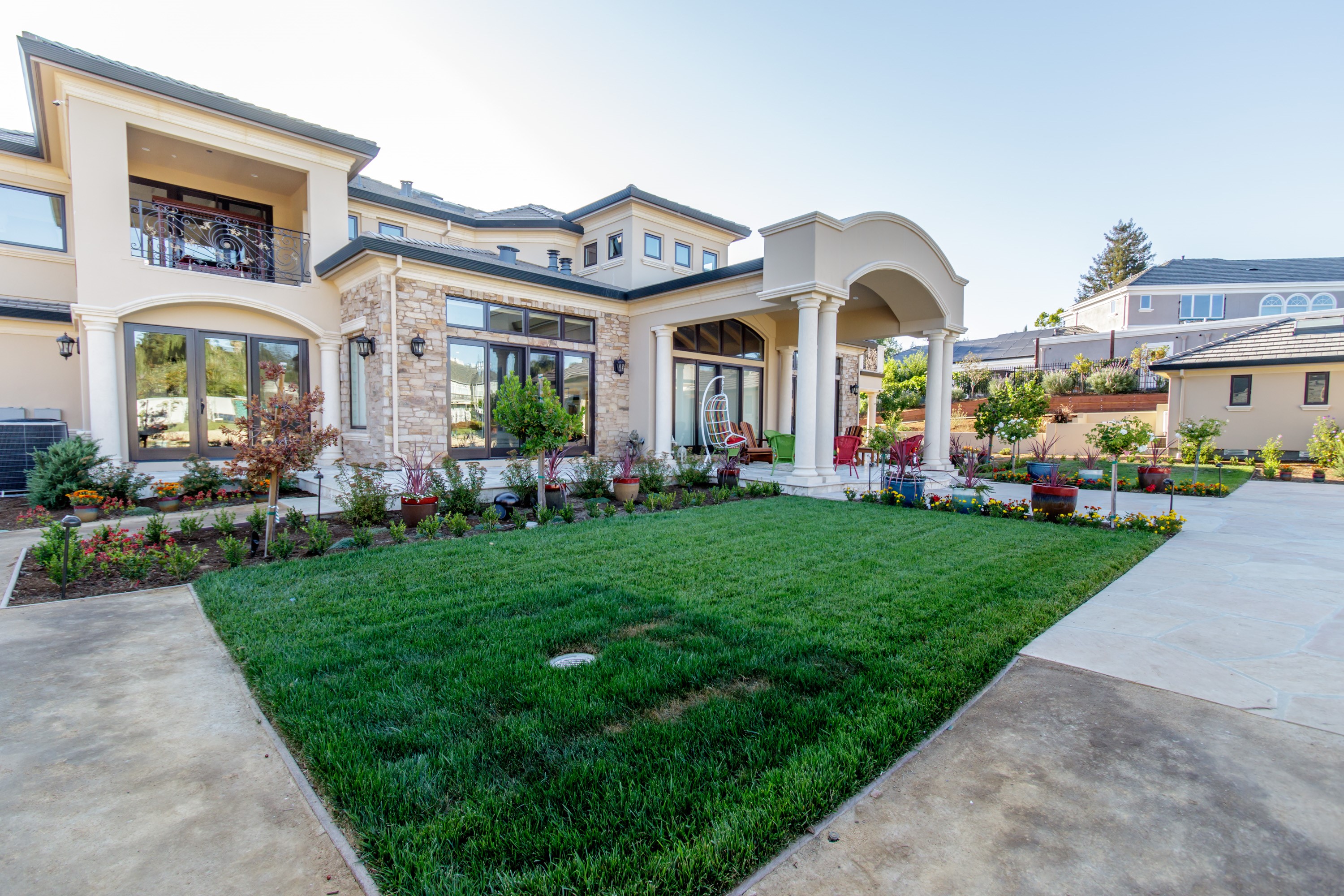 Custom luxury home built by local Cupertino builders